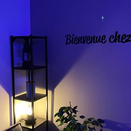 Bienvenue Chez Vous "Appartement Classe 2 Etoiles En Rdc Avec Espace Exterieur Et Parking" Dole Kültér fotó